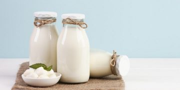 زنگ خطر تولید شیر و گوشت به صدا در آمد؛ اختلاف ۴ برابری قیمت کنجاله با نرخ مصوب