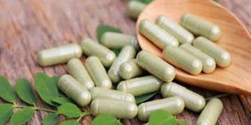 با تولید یک داروی گیاهی در داخل؛ صنعت طیور از واردات ۷۰۰ تن دارو بی نیاز می شود