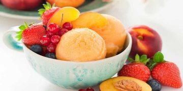 عوارض مصرف بیش از حد بستنی و بیسکویت؛ از بیش فعالی و اختلال دو قطبی تا افسردگی