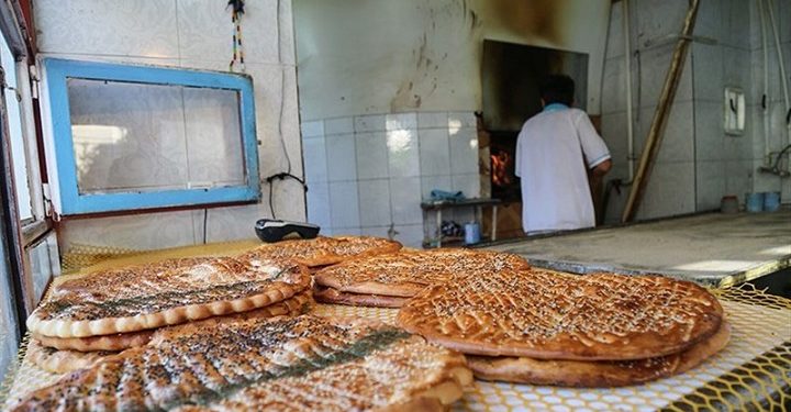 کمبود نان نداریم/علت تاخیر در تحویل آرد به نانوایی ها
