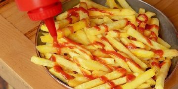 مصرف این ماده غذایی همراه با سیب زمینی ممنوع!
