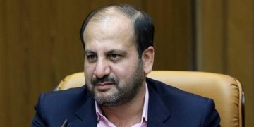 نمی‌توانیم از وزیر جهاد کشاورزی توقع کار داشته باشیم ولی اختیاراتش را بگیریم