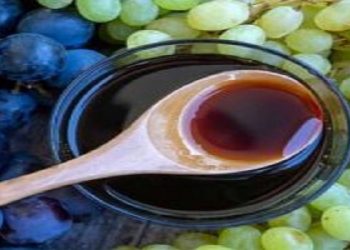 تاثیر مصرف شیره انگور در فصول سرد سال | از فواید این ماده مغذی غافل نشوید