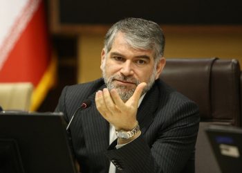 وزیر جهاد کشاورزی تاکید کرد: لزوم افزایش بهره‌وری در تولید محصولات دام و طیور کشور