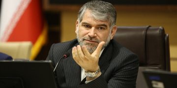 وزیر جهاد کشاورزی تاکید کرد: لزوم افزایش بهره‌وری در تولید محصولات دام و طیور کشور