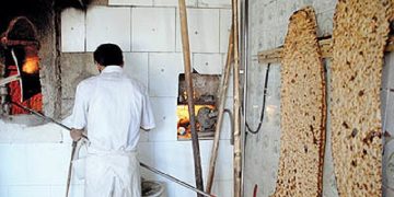 رئیس اتحادیه نانوایان سنگکی تهران: قیمت نان سنگک تغییری نکرده است