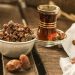 هشدار؛ خوردن چای با توت و خرما ضرر دارد!