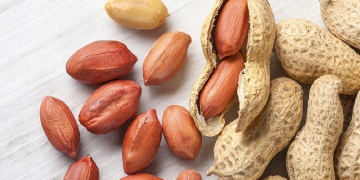 چگونه با خوردن بادام زمینی وزن کم کنیم؟