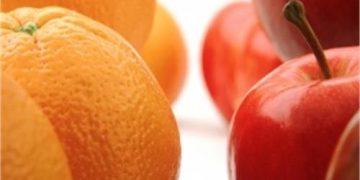 سیب و پرتقال ارزان شد