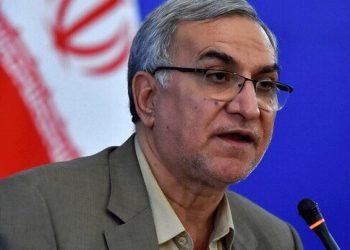 دعوت وزیر بهداشت به نیکوکاری همگانی در عرضه سلامت