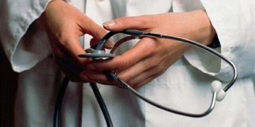 افزایش ۳۰ درصدی شکایت از پزشکان | ۳۱ پزشک از طبابت محروم شدند | بیش از ۲۰ درصد شکایت‌ها مربوط به یک حوزه پزشکی است