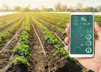 طرح هوشمندسازی سامانه های نوین آبیاری در ۱۱ استان در حال اجرا است