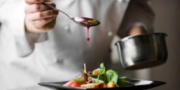 ۹ اشتباه آسیب‌رسان در پخت و پز مواد غذایی