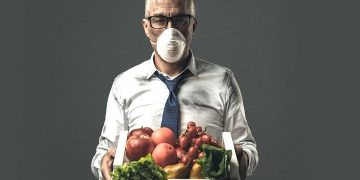 توصیه های مهم تغذیه ای برای کاهش عوارض آلودگی هوا