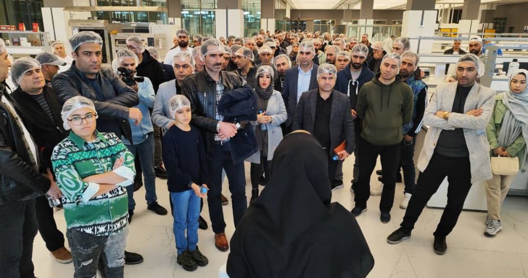 حضور گرم نمایندگان توزیع و پخش گروه زر درکارخانجات این گروه