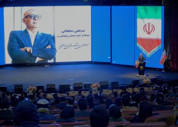 مرتضی سلطانی: برای عبور از موانع و کسب موفقیت باید به جوانان اعتماد کرد