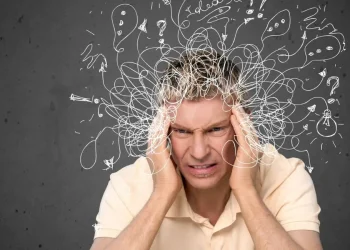 ۹ ماده غذایی مفید برای کاهش کورتیزول (هورمون استرس)