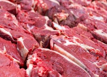 کاهش عرضه گوشت قرمز و طیور در تیرماه