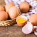 خوردن تخم مرغ خام خطرناک است؟