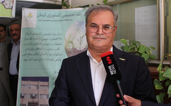 معاون وزیر جهاد کشاورزی: اقتصاد مقاومتی با افزایش بهرهوری محقق میشود