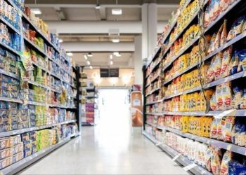 قیمت اقلام اساسی شیب نزولی داشته است